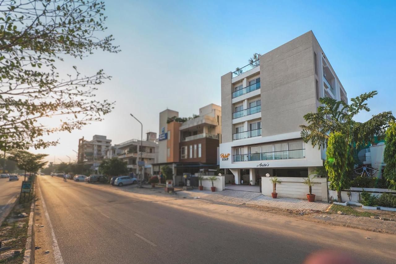 Palm Stay - Studios & Rooms Jaipur Luaran gambar